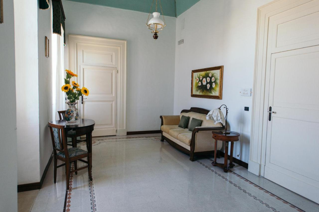 Hotel Palazzo Scarciglia Minervino di Lecce Esterno foto