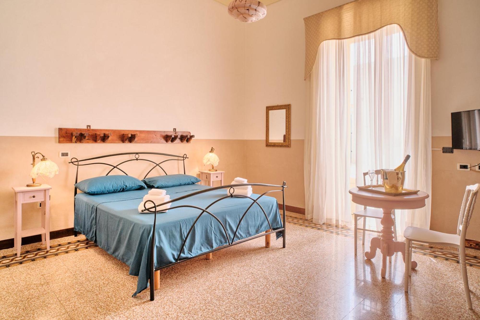 Hotel Palazzo Scarciglia Minervino di Lecce Esterno foto